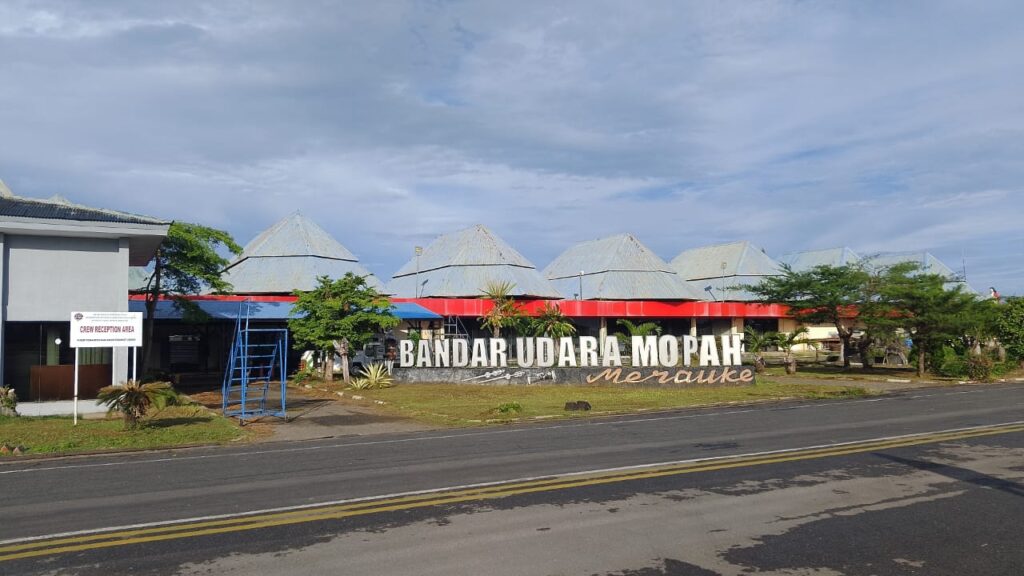 mopah airport welcome sign 2025 02 24 at 05.32.25